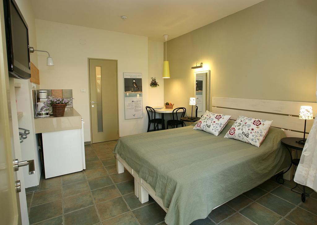 Shaar Hagolan Kibbutz Country Lodging 외부 사진