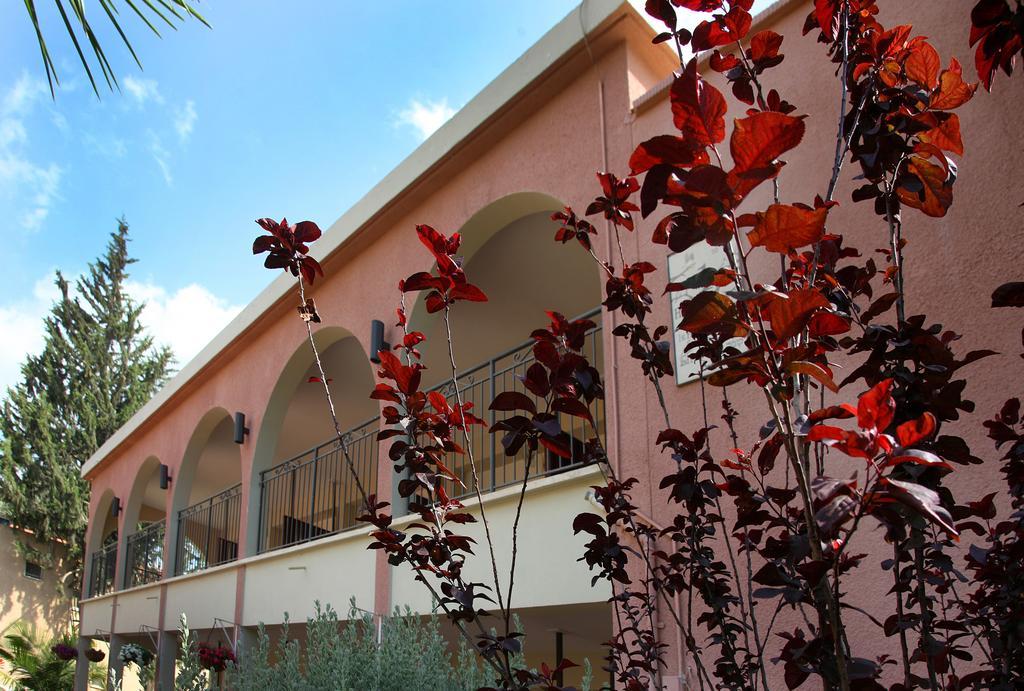 Shaar Hagolan Kibbutz Country Lodging 외부 사진