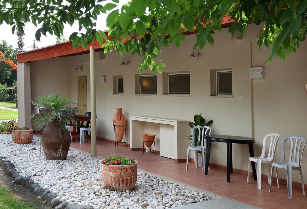 Shaar Hagolan Kibbutz Country Lodging 외부 사진